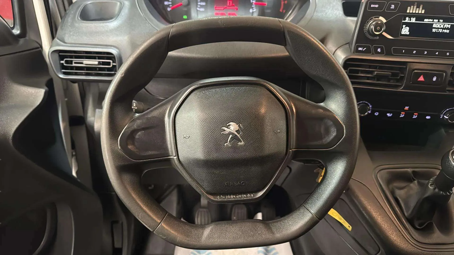 Peugeot Partner 1.5 BlueHDi Pro Standard 600kg 100 - foto 10