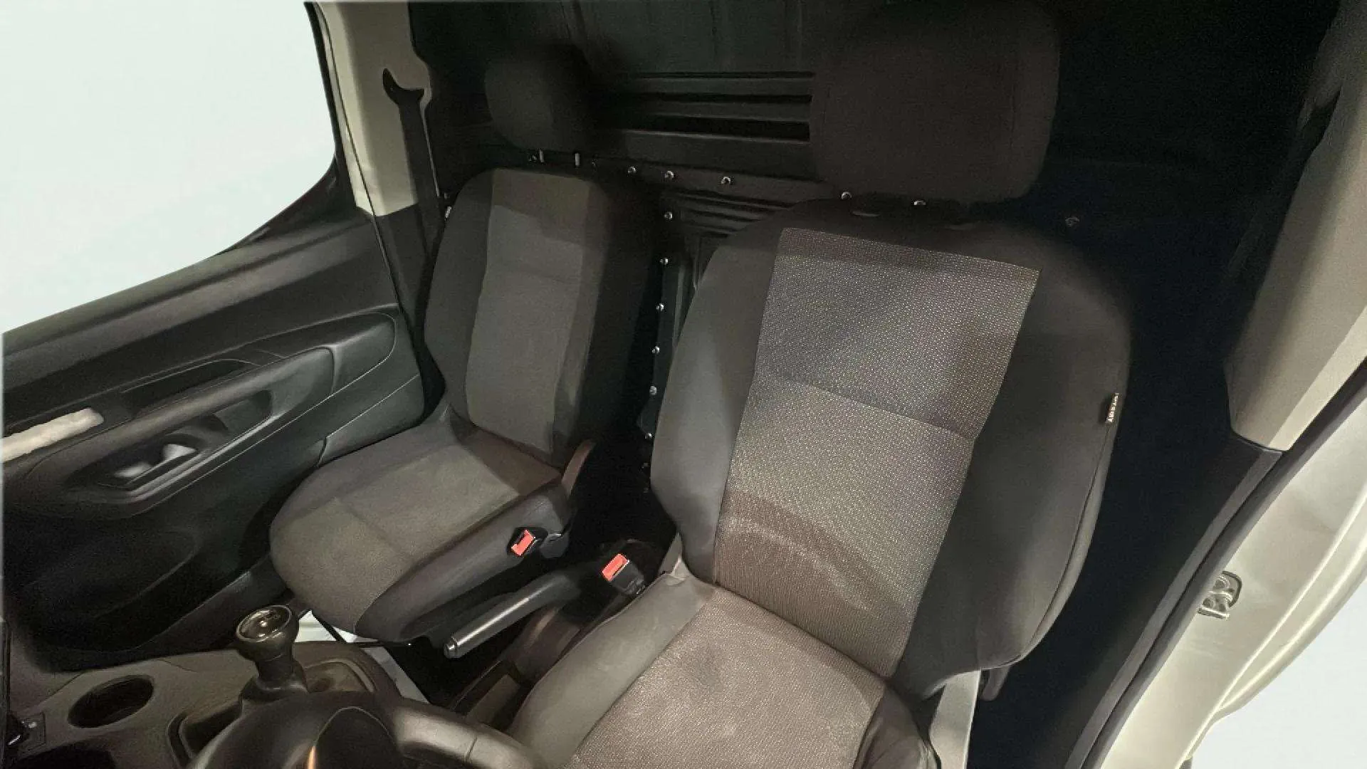 Peugeot Partner 1.5 BlueHDi Pro Standard 600kg 100 - foto 16