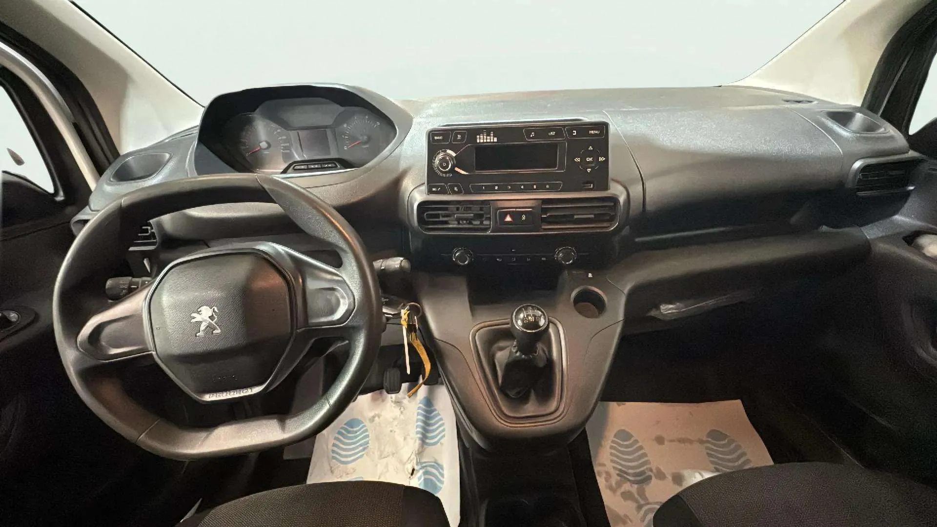 Peugeot Partner 1.5 BlueHDi Pro Standard 600kg 100 - foto 11