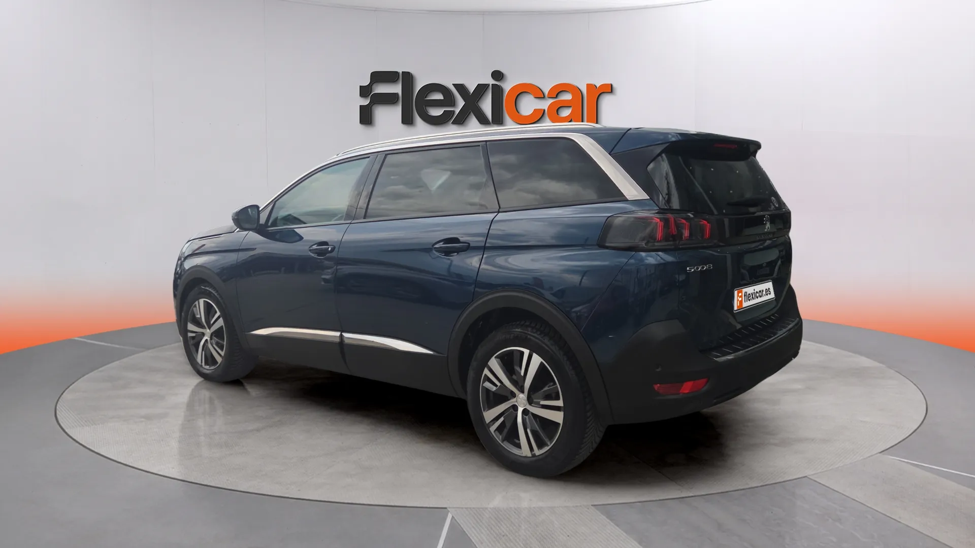 Peugeot 5008 1.5 BlueHDi Allure EAT8 - foto 3