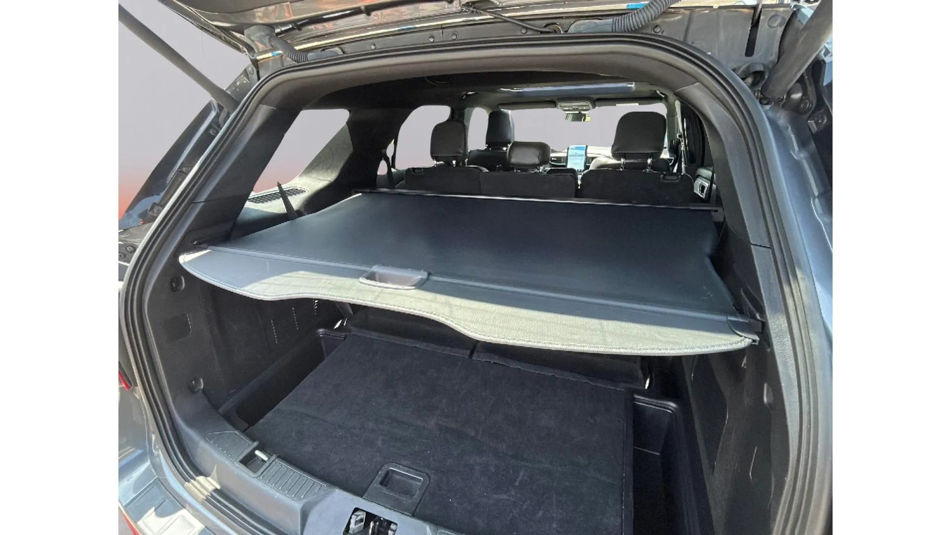 Ford Explorer 3.0 PHEV AWD ST-Line - foto 33