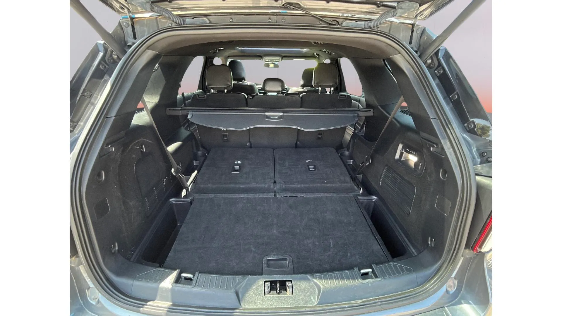 Ford Explorer 3.0 PHEV AWD ST-Line - foto 14