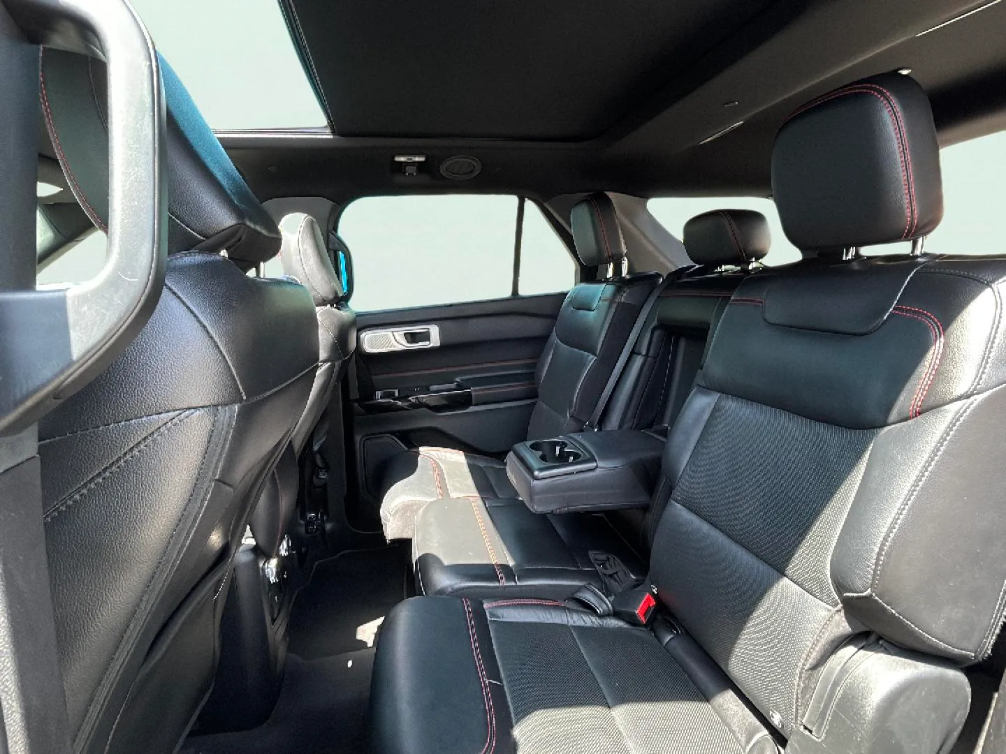 Ford Explorer 3.0 PHEV AWD ST-Line - foto 30