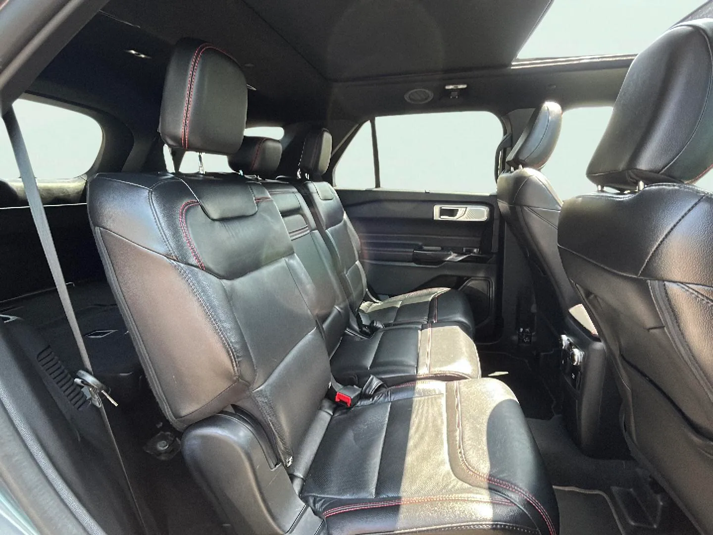 Ford Explorer 3.0 PHEV AWD ST-Line - foto 16