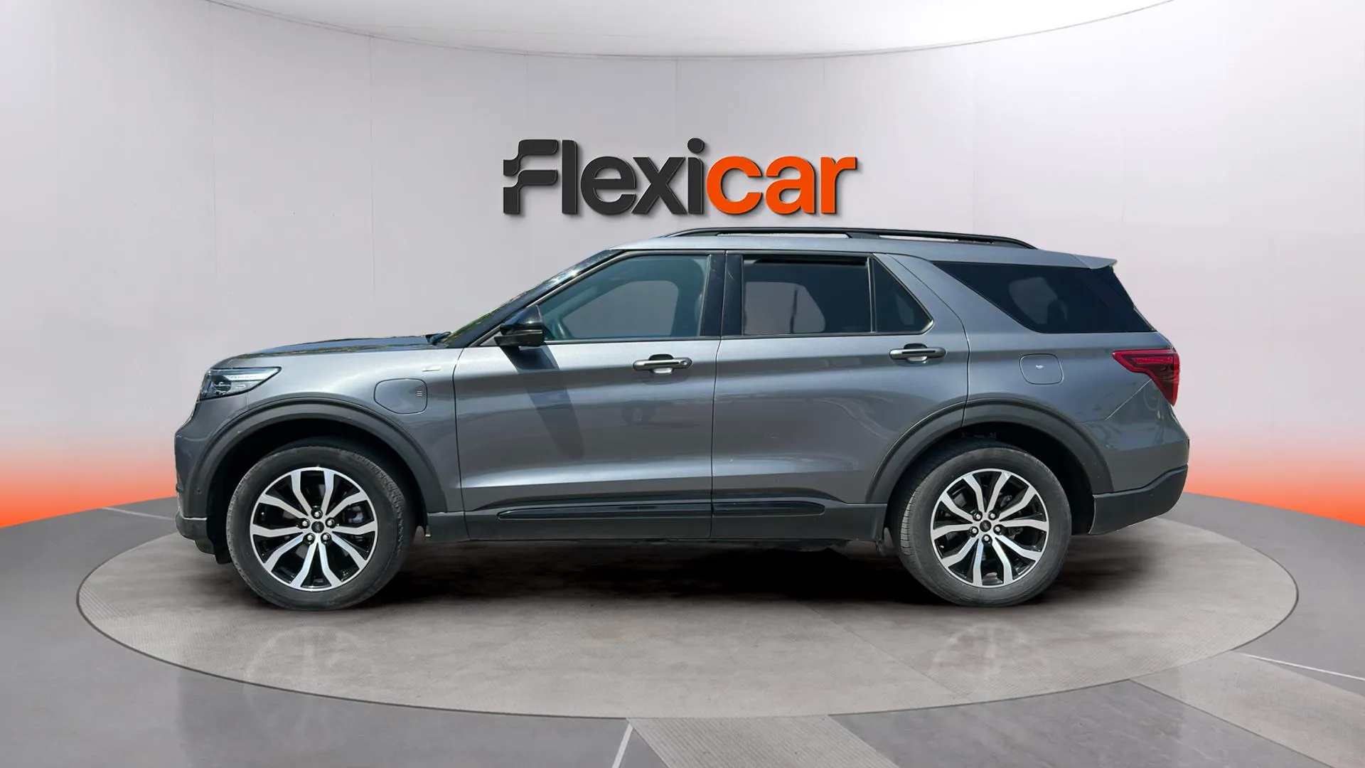 Ford Explorer 3.0 PHEV AWD ST-Line - foto 4