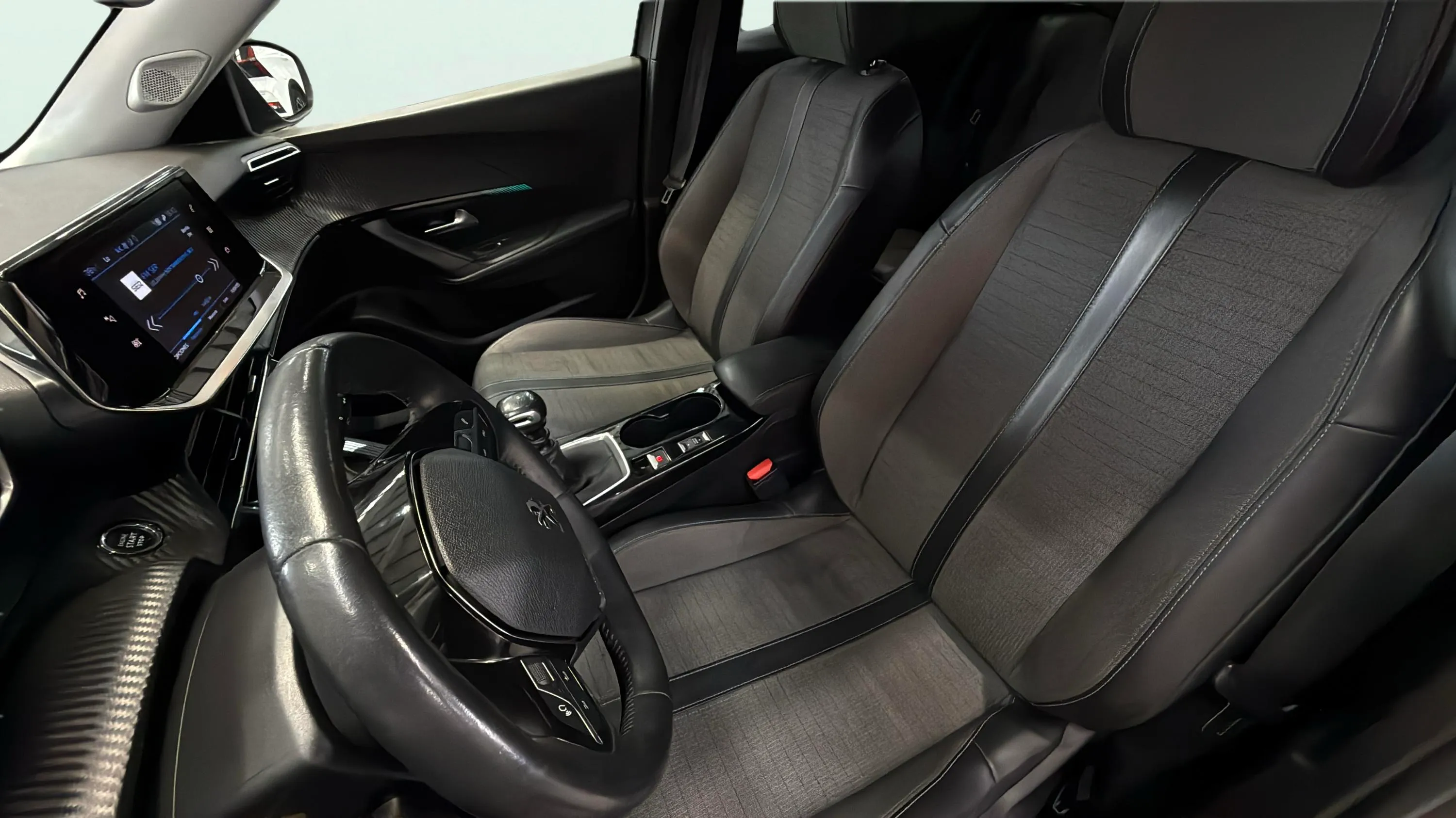 Peugeot 2008 Allure Pack BlueHDi - foto 11