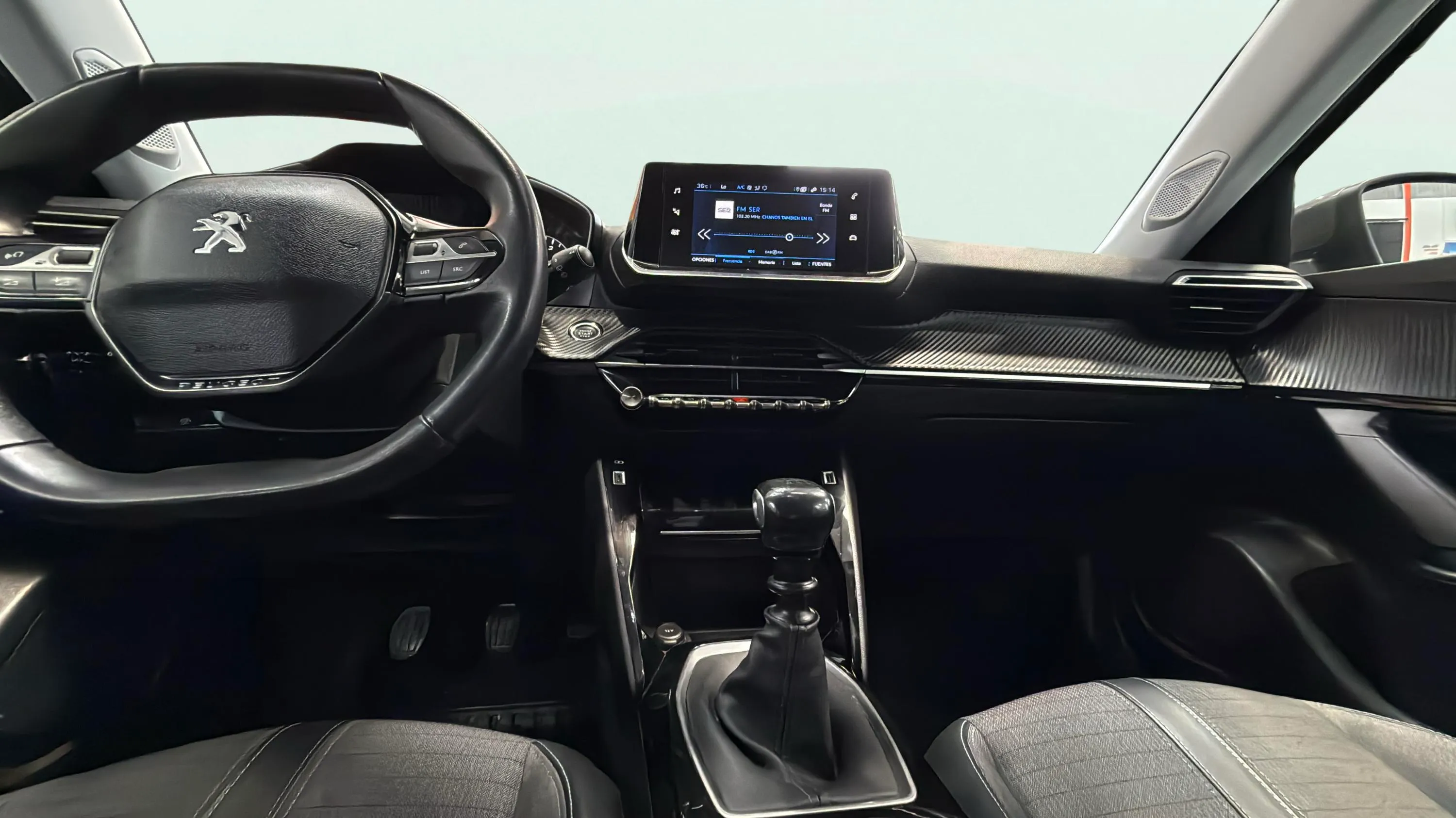 Peugeot 2008 Allure Pack BlueHDi - foto 18
