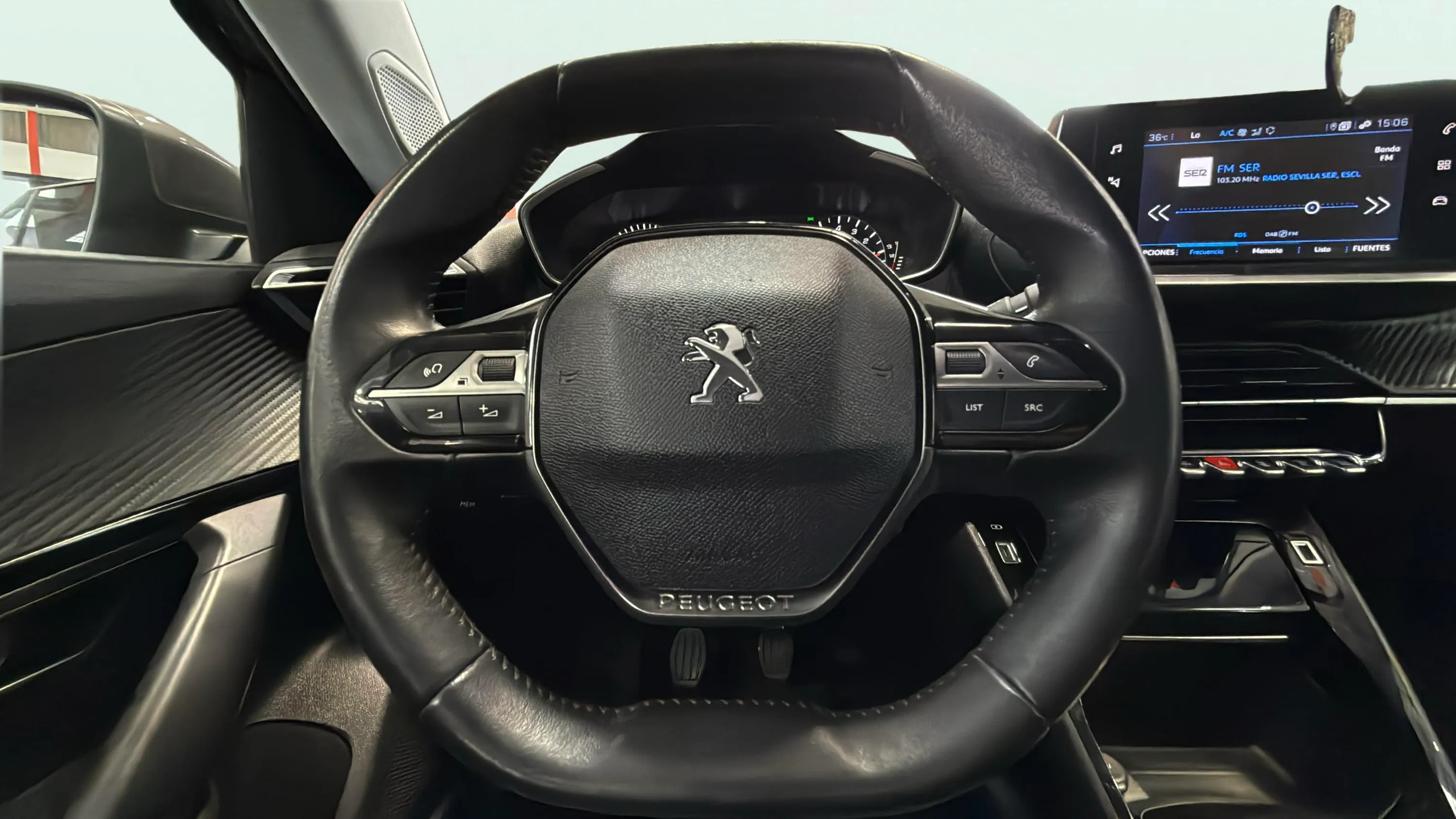 Peugeot 2008 Allure Pack BlueHDi - foto 17