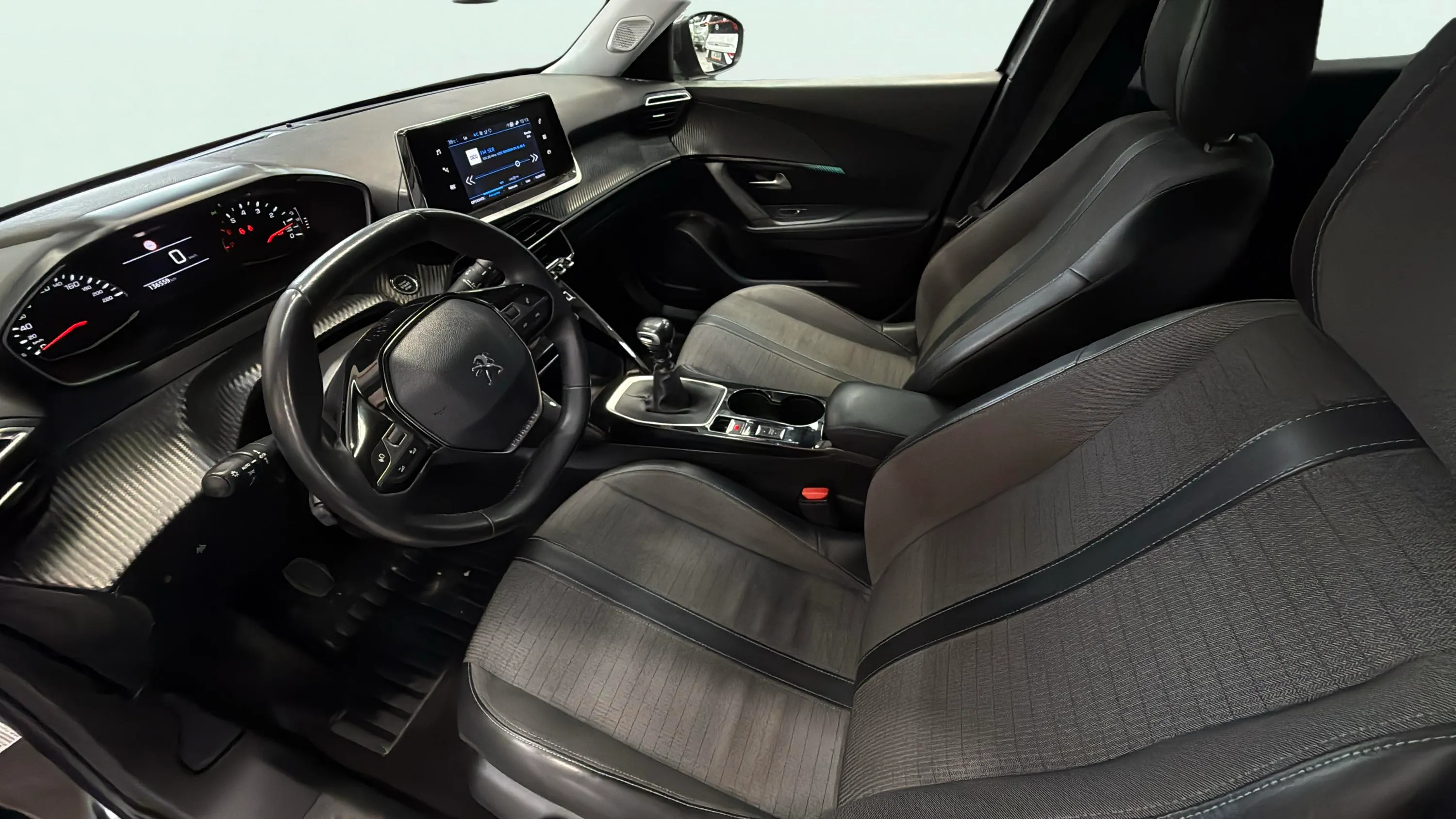 Peugeot 2008 Allure Pack BlueHDi - foto 10
