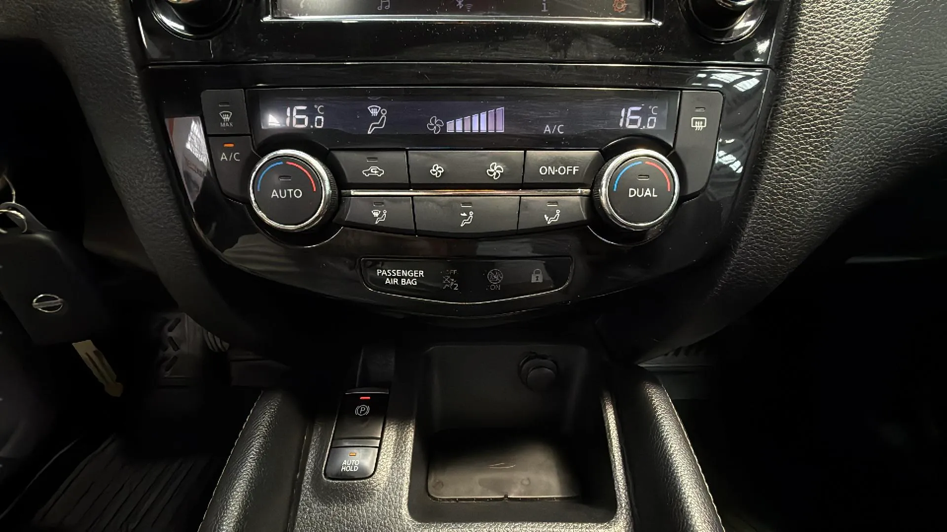 Nissan Qashqai dCi E6D N-Connecta - foto 23