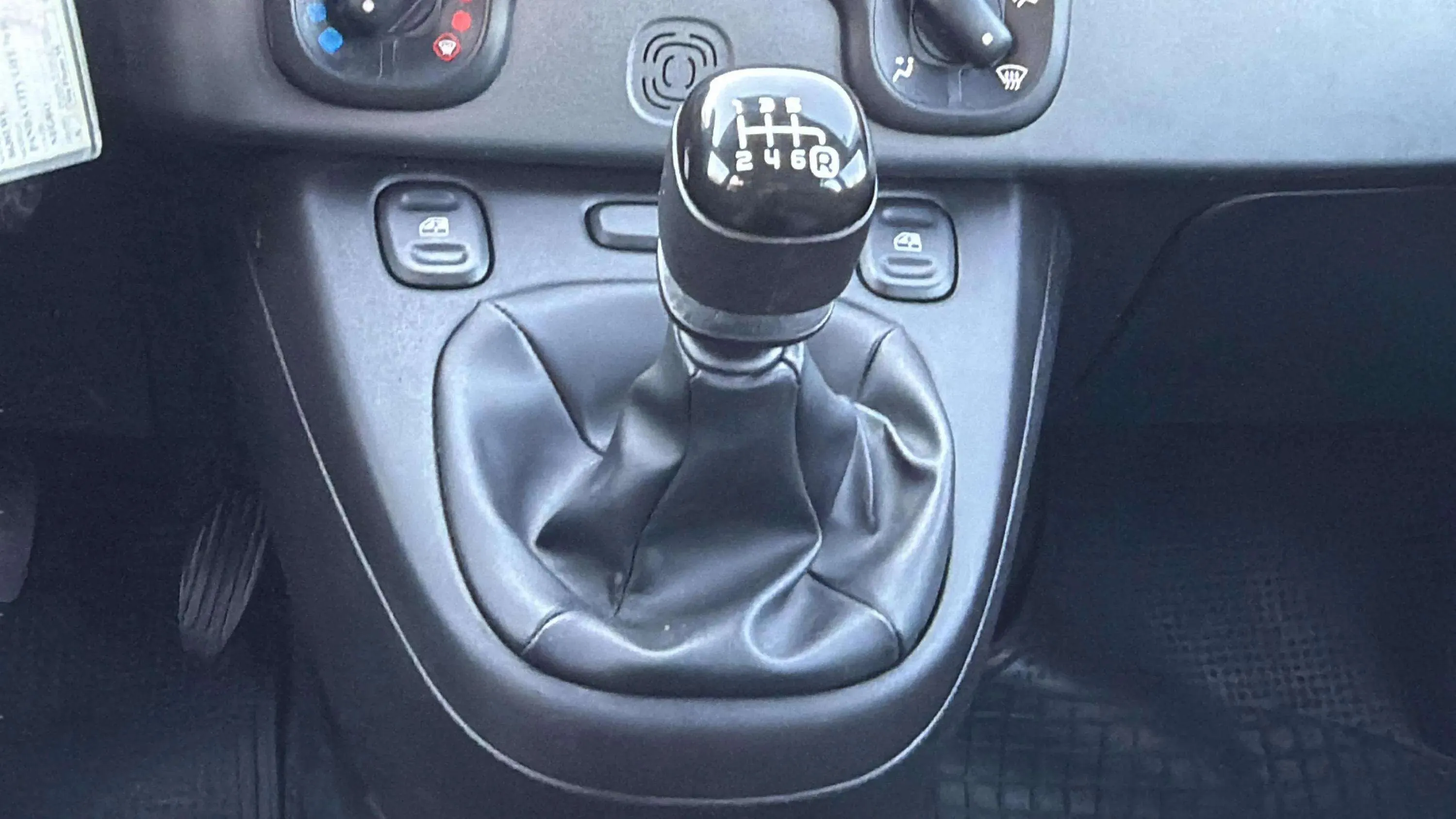 Fiat Panda City Life Hybrid 1.0 Gse - foto 17