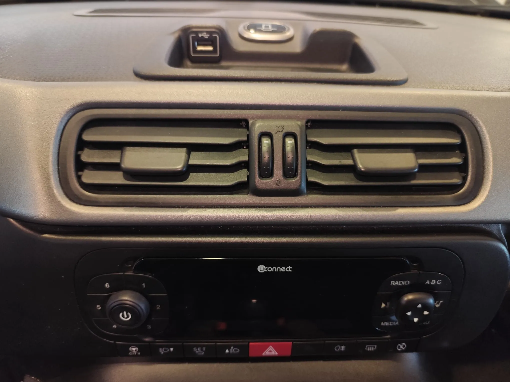 Fiat Panda City Life Hybrid 1.0 Gse - foto 23