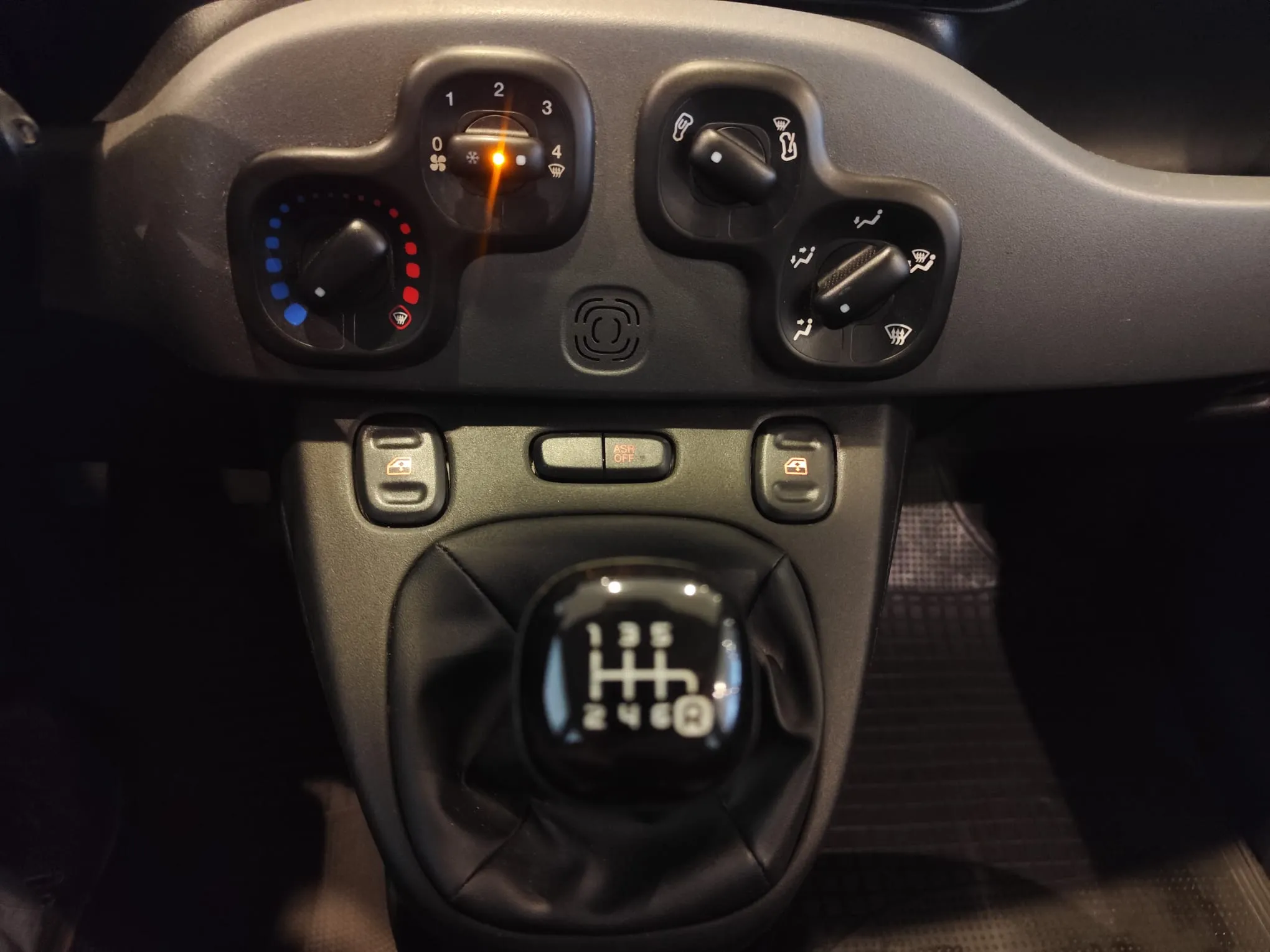 Fiat Panda City Life Hybrid 1.0 Gse - foto 19