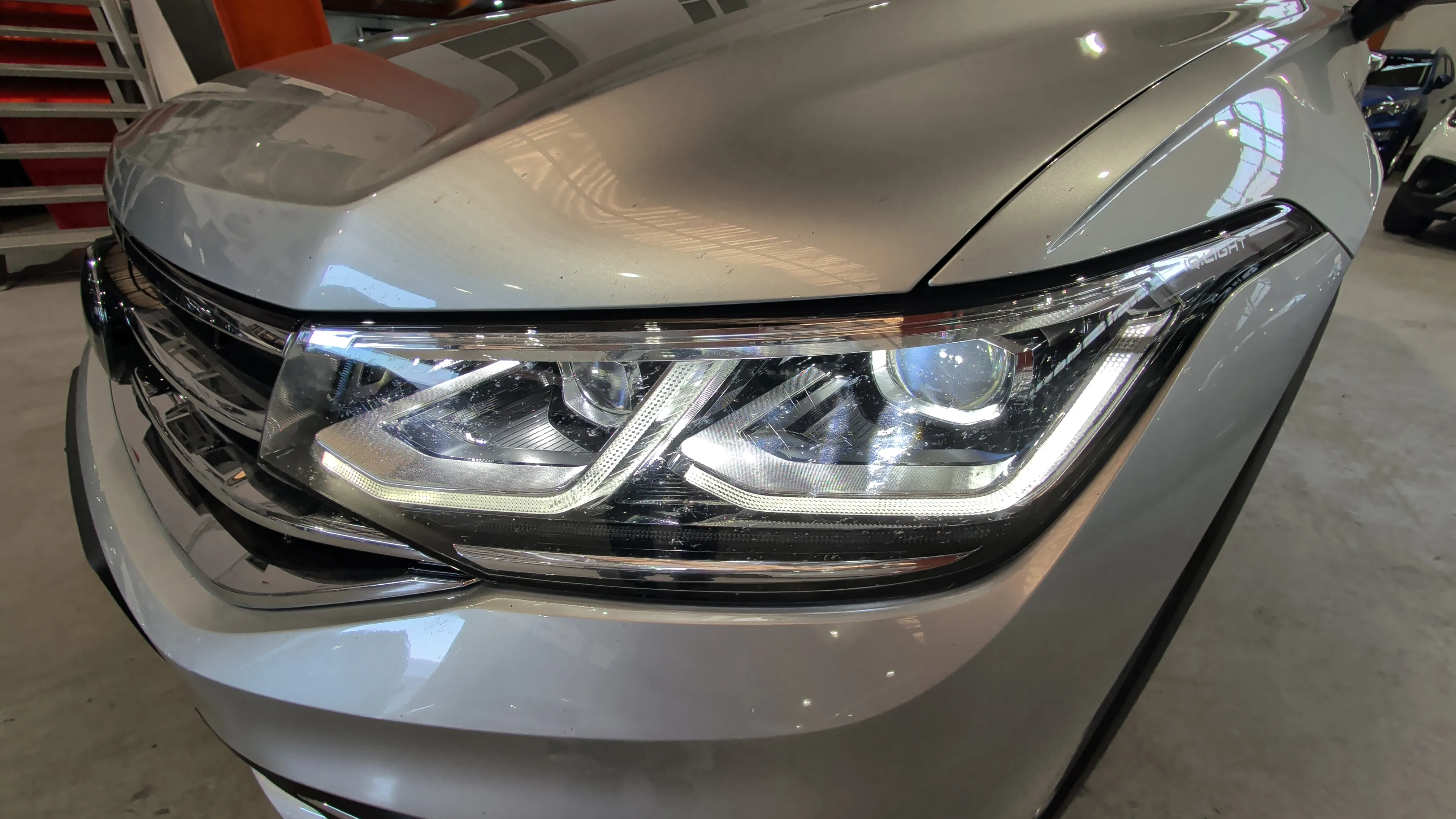 Volkswagen Tiguan R-Line 2.0 TDI DSG - foto 24