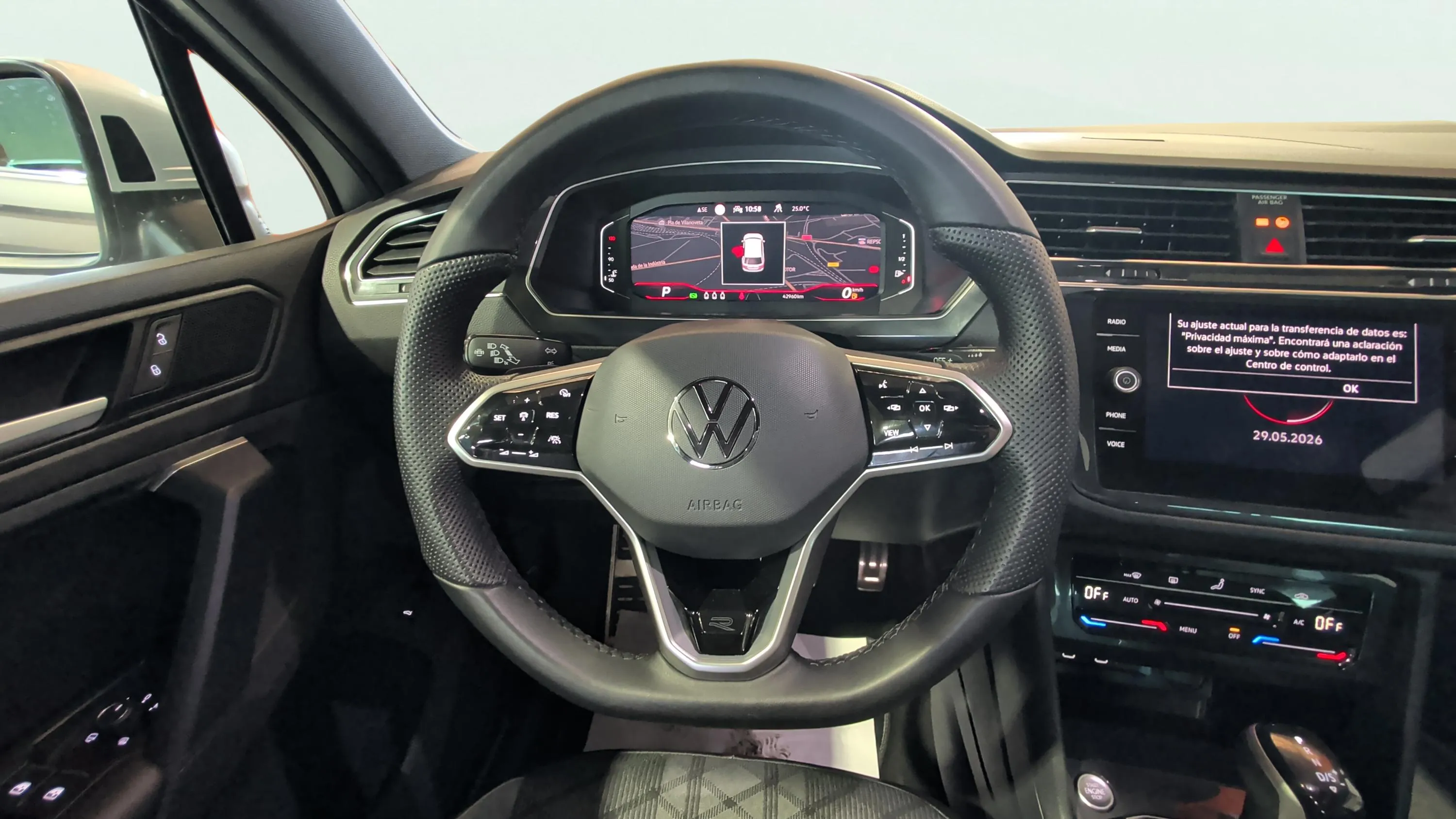 Volkswagen Tiguan R-Line 2.0 TDI DSG - foto 14