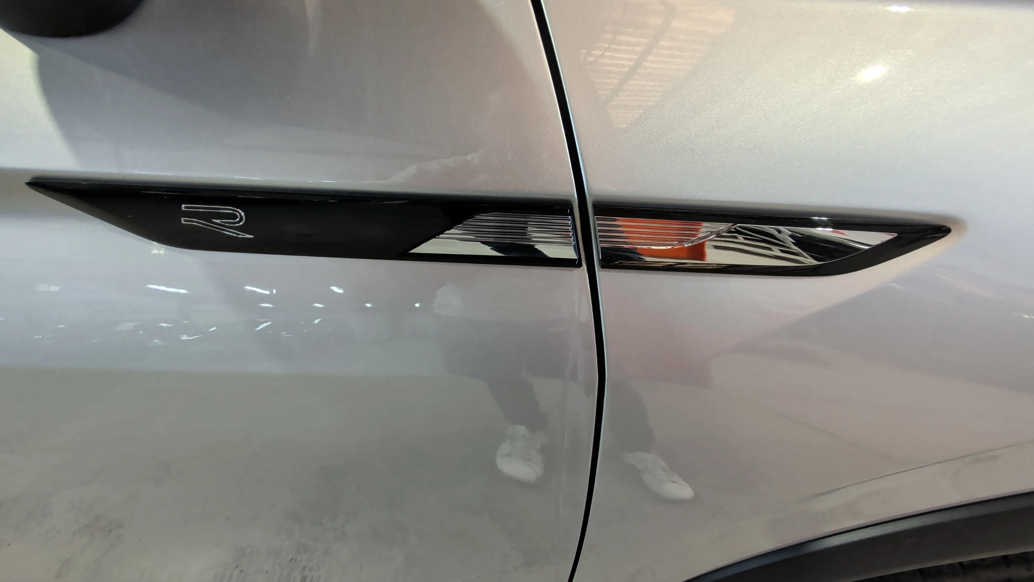 Volkswagen Tiguan R-Line 2.0 TDI DSG - foto 22