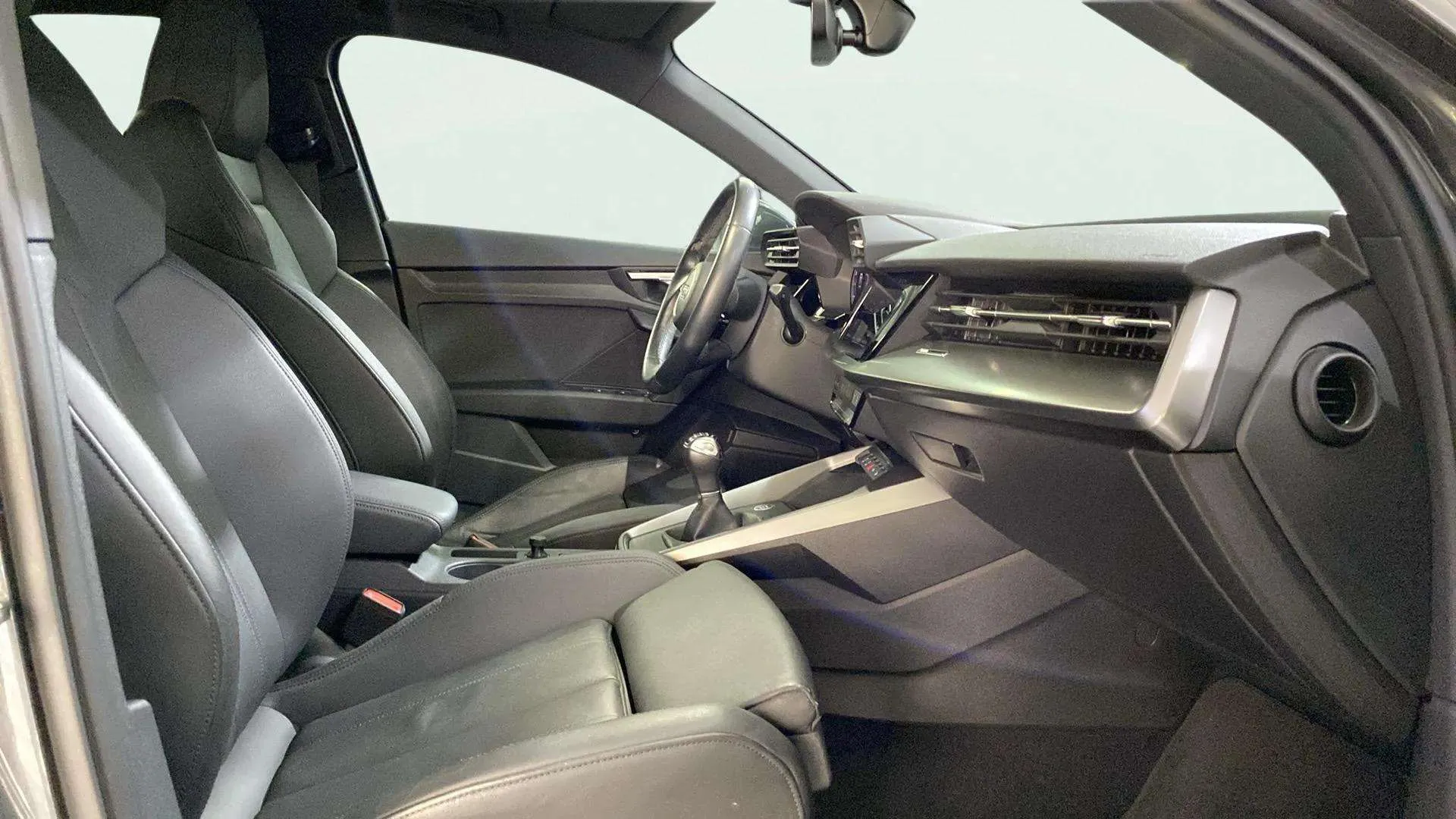 Audi A3 Sedane 30 TFSI - foto 9