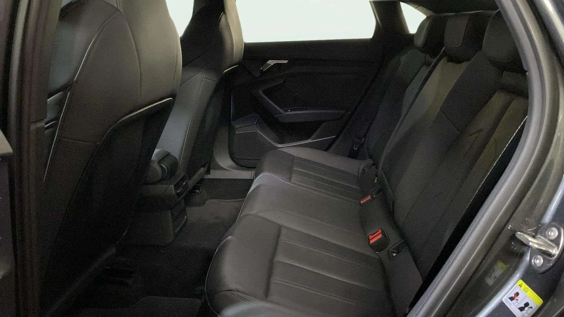 Audi A3 Sedane 30 TFSI - foto 8