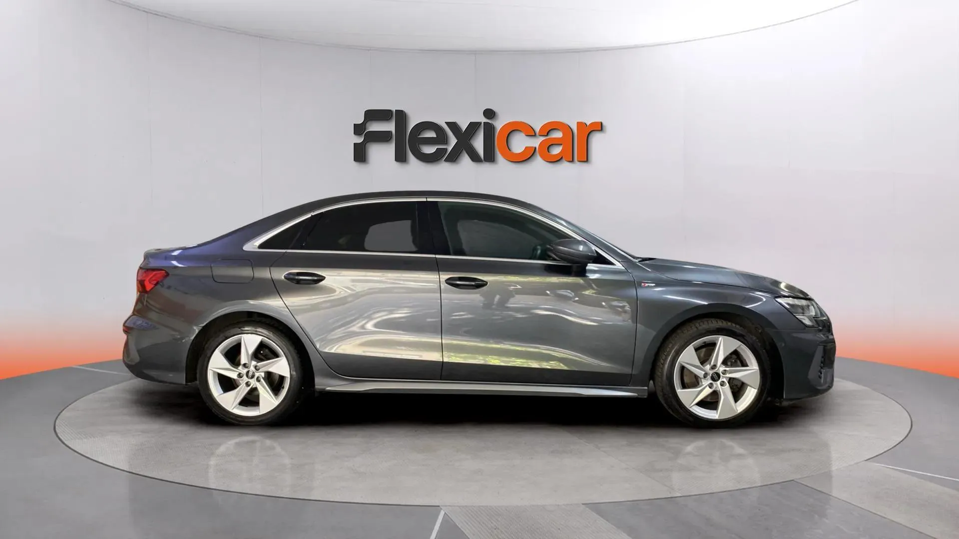 Audi A3 Sedane 30 TFSI - foto 5