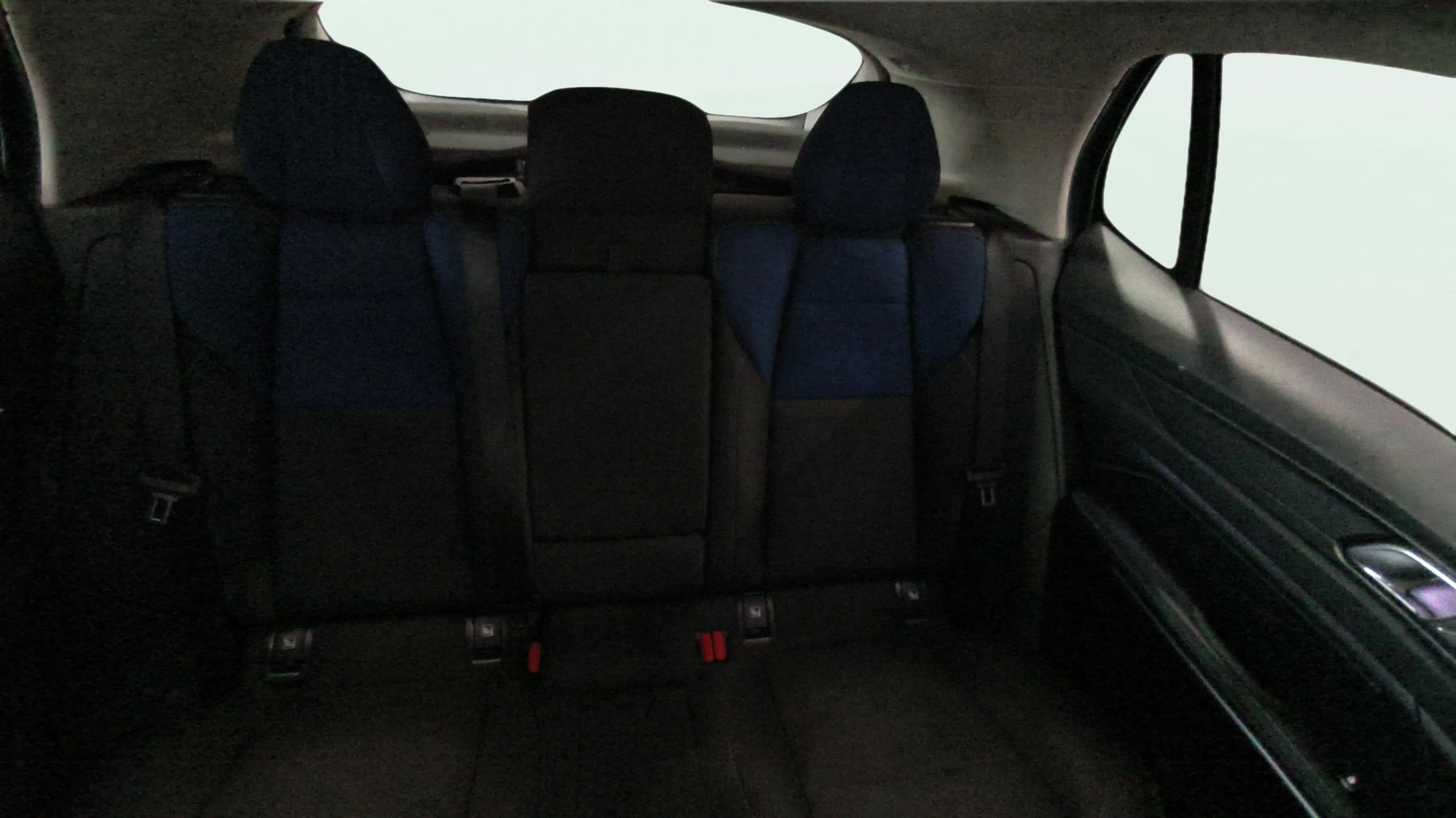 Lynk & Co 01 1.5 PHEV - foto 14
