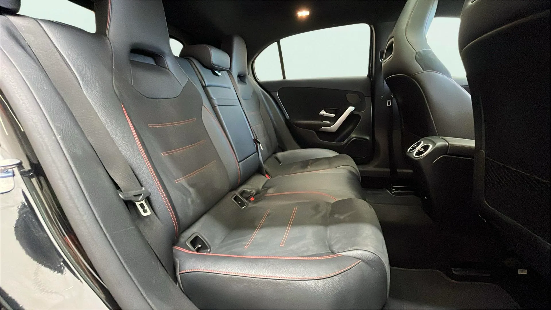 Mercedes-Benz Clase A A 200 d - foto 14