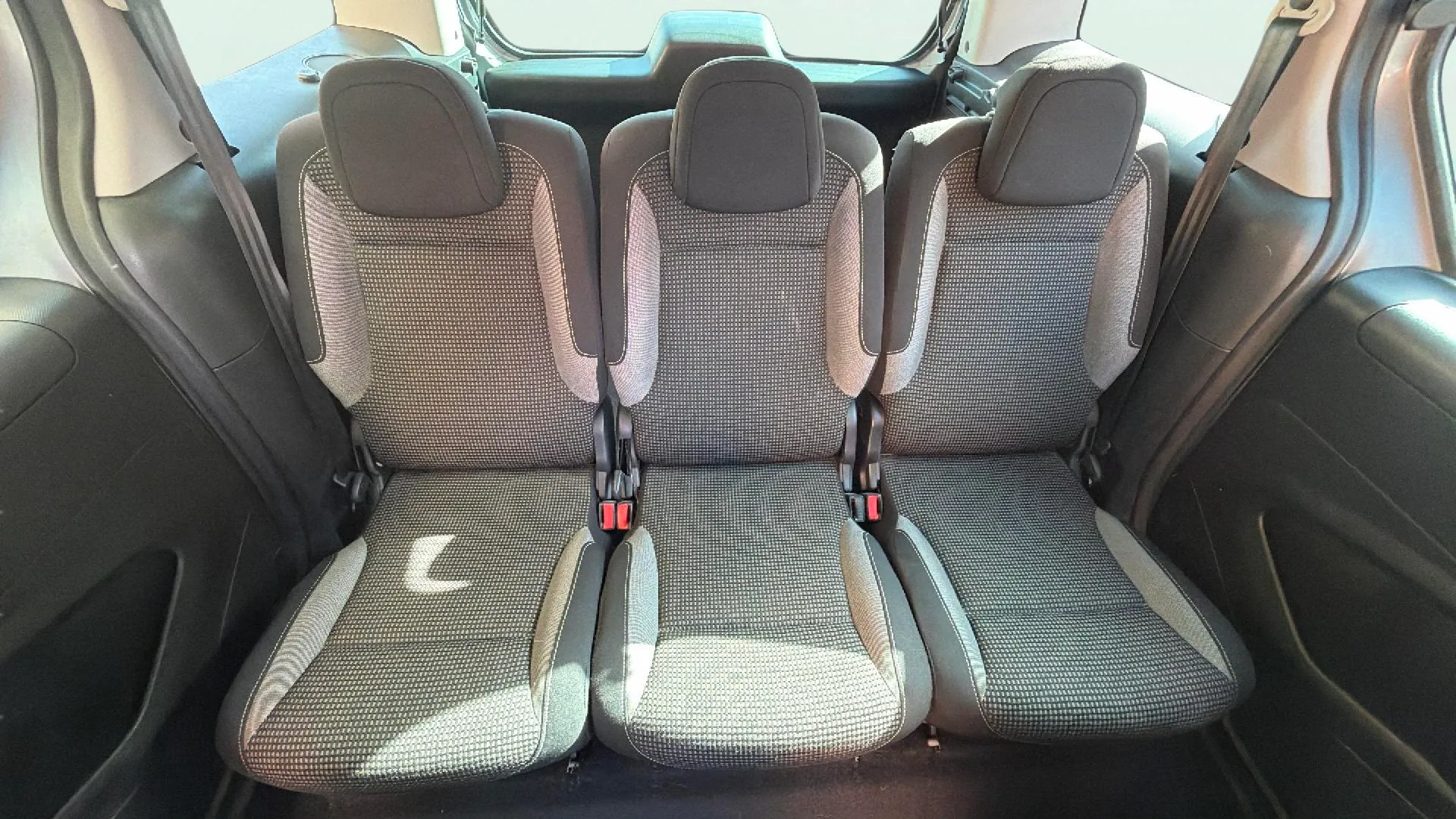 Peugeot Partner 1.2 PureTech - foto 15