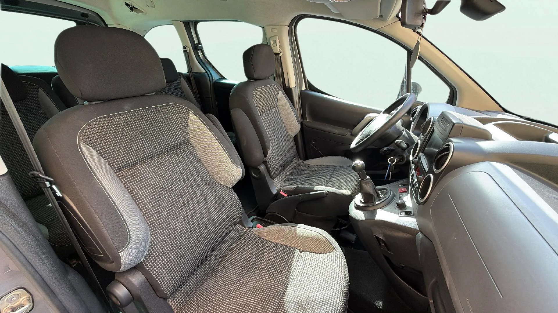 Peugeot Partner 1.2 PureTech - foto 13