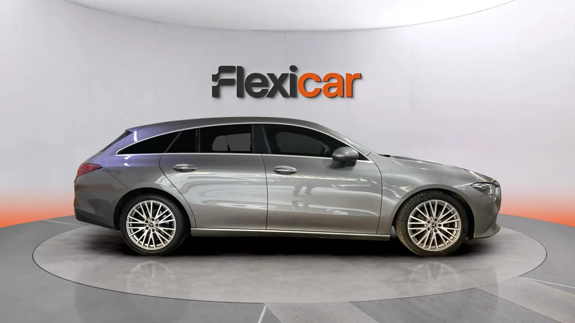 Mercedes-Benz CLA 180 D DCT Shooting Brake - foto 5