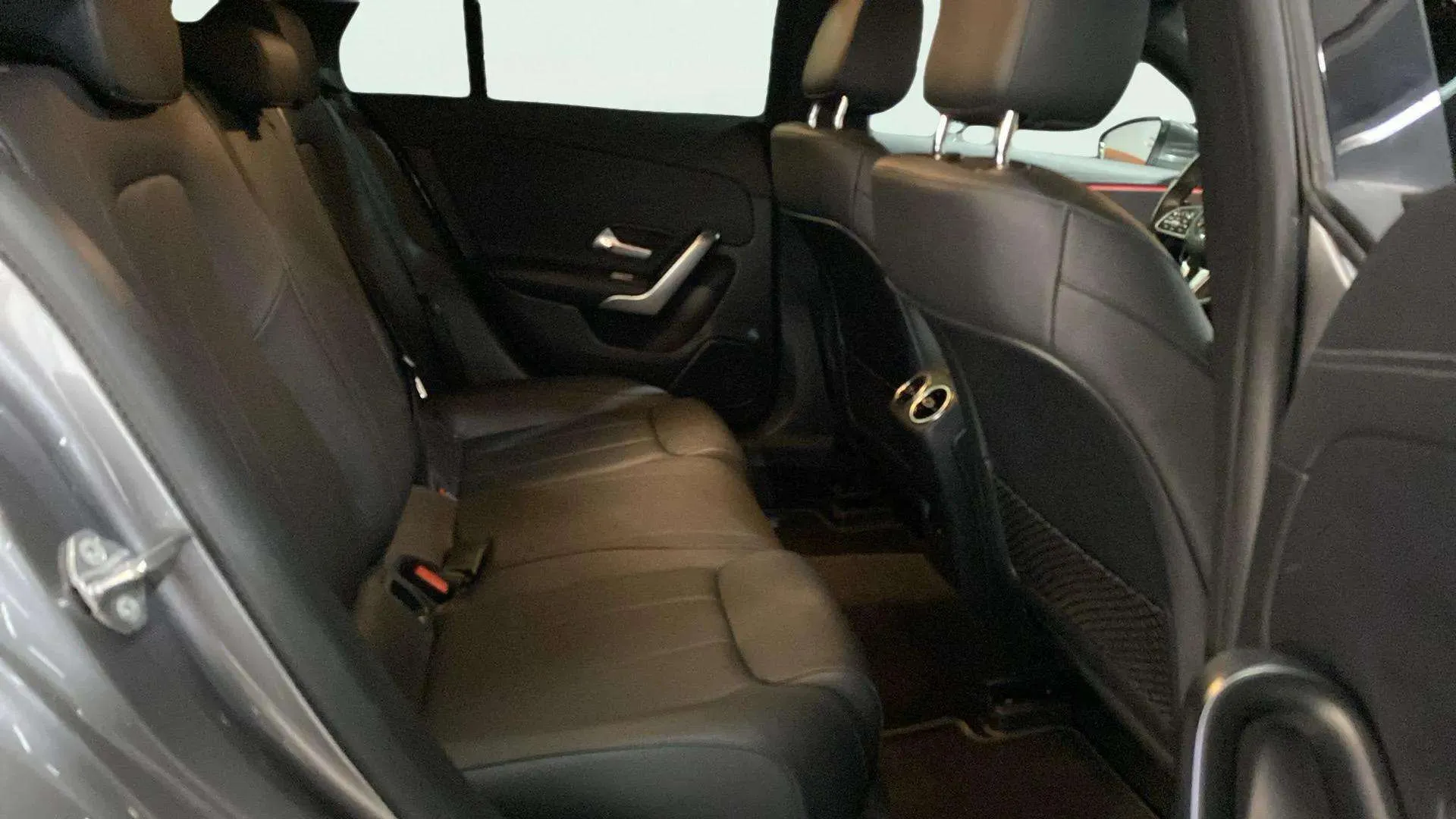 Mercedes-Benz CLA 180 D DCT Shooting Brake - foto 10