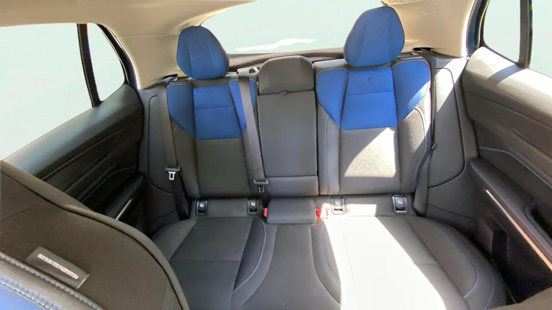 Lynk & Co 01 1.5 PHEV - foto 20