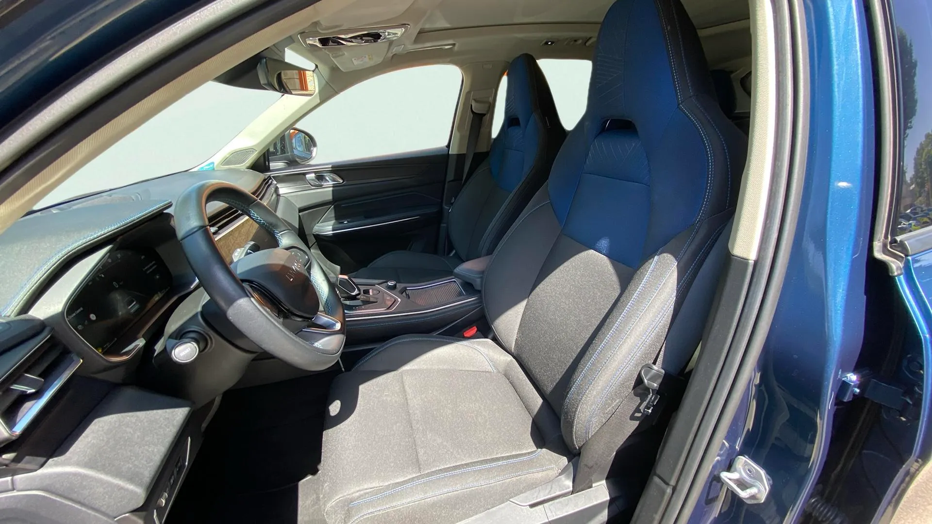 Lynk & Co 01 1.5 PHEV - foto 16