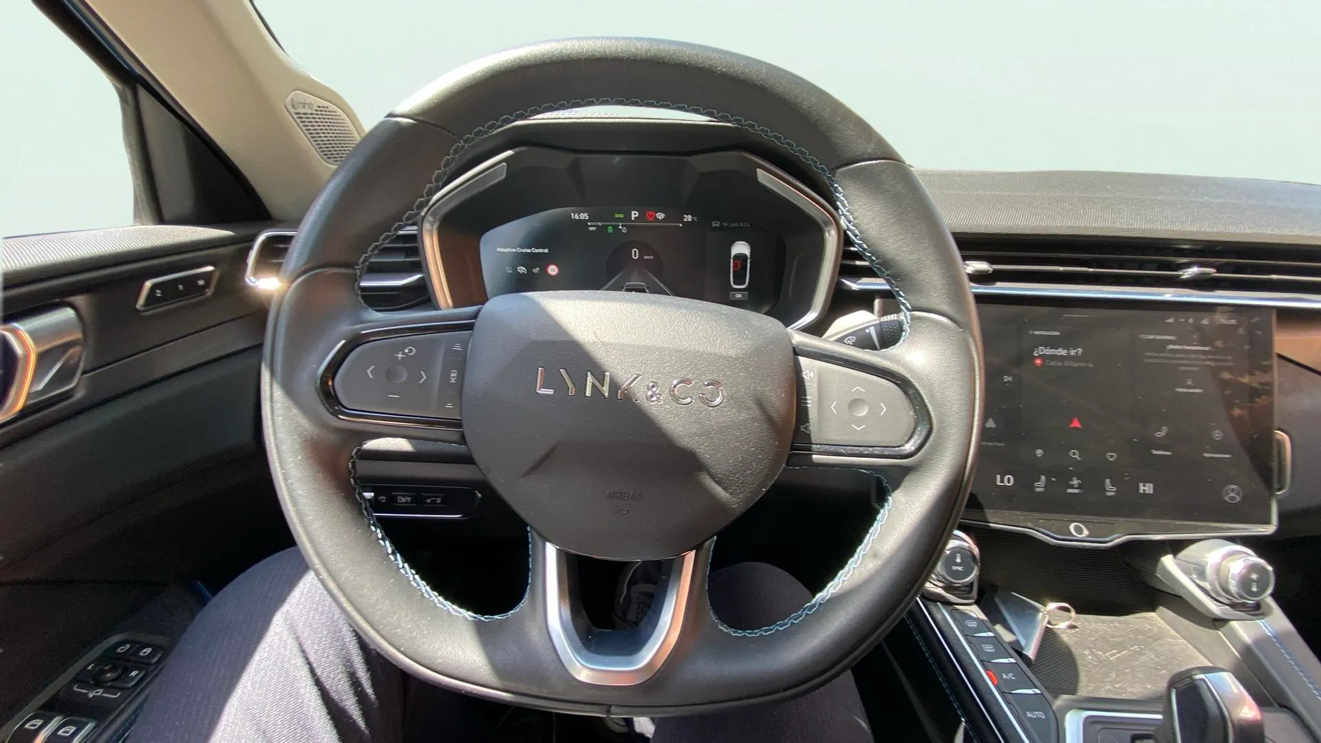 Lynk & Co 01 1.5 PHEV - foto 11