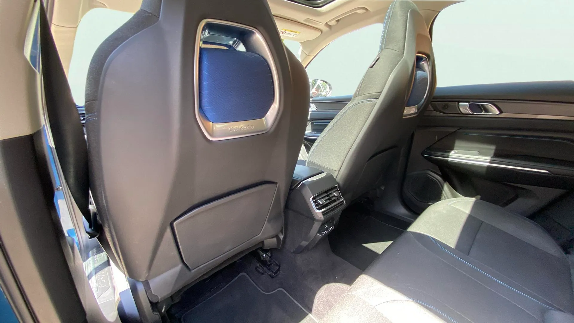 Lynk & Co 01 1.5 PHEV - foto 22