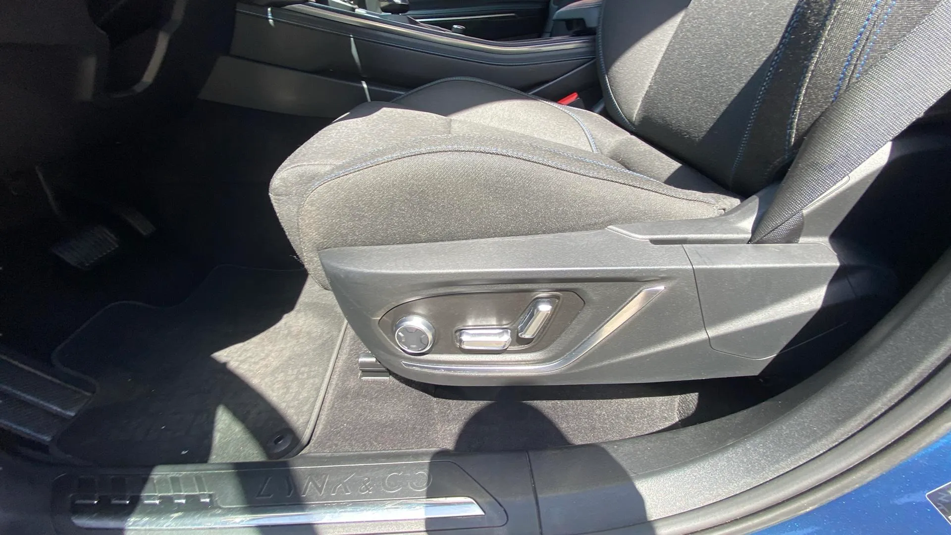 Lynk & Co 01 1.5 PHEV - foto 17