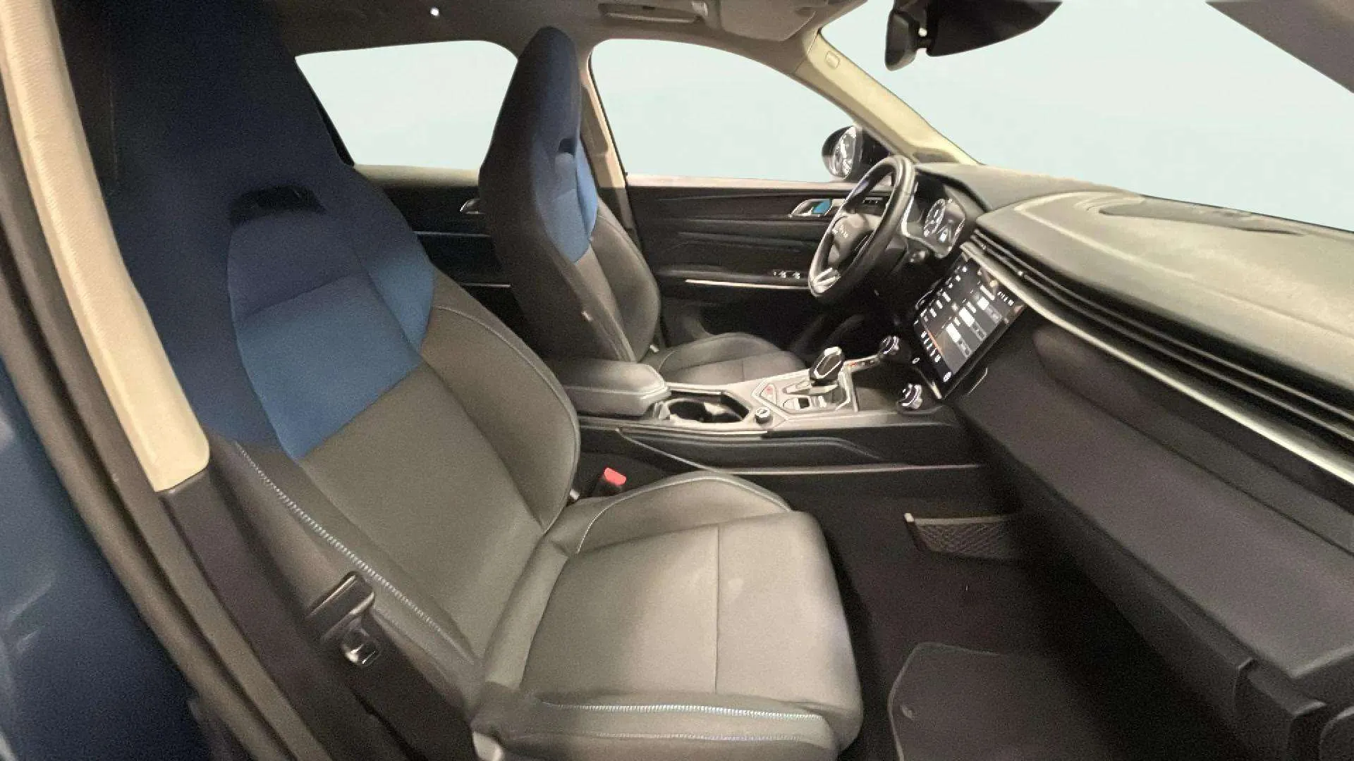 Lynk & Co 01 1.5 PHEV - foto 14
