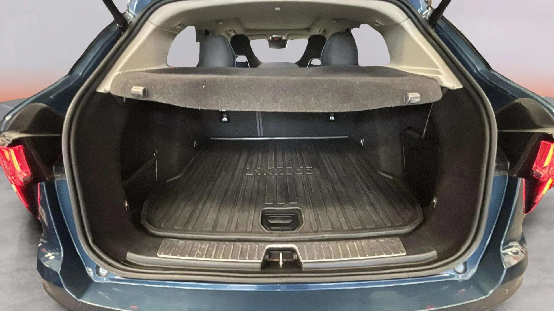 Lynk & Co 01 1.5 PHEV - foto 17