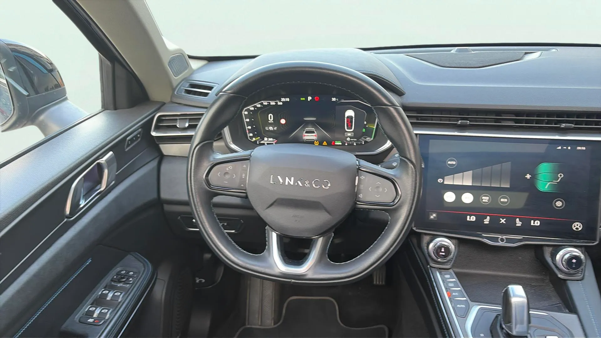 Lynk & Co 01 1.5 PHEV - foto 11