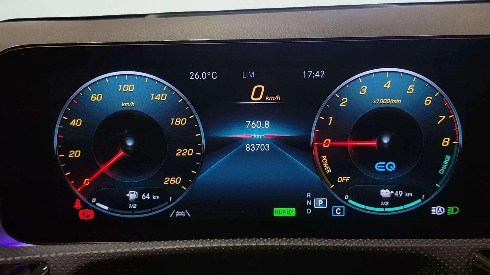 Mercedes-Benz CLA 250 e - foto 10