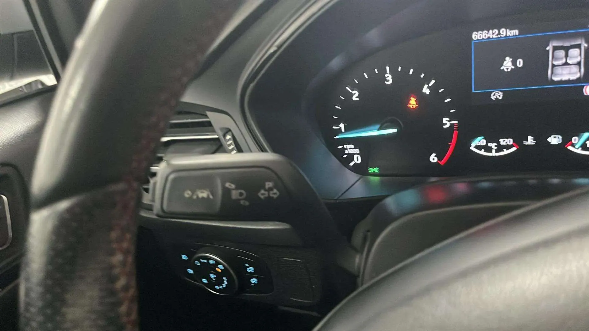 Ford Focus 1.5 EcoBlue Trend - foto 15
