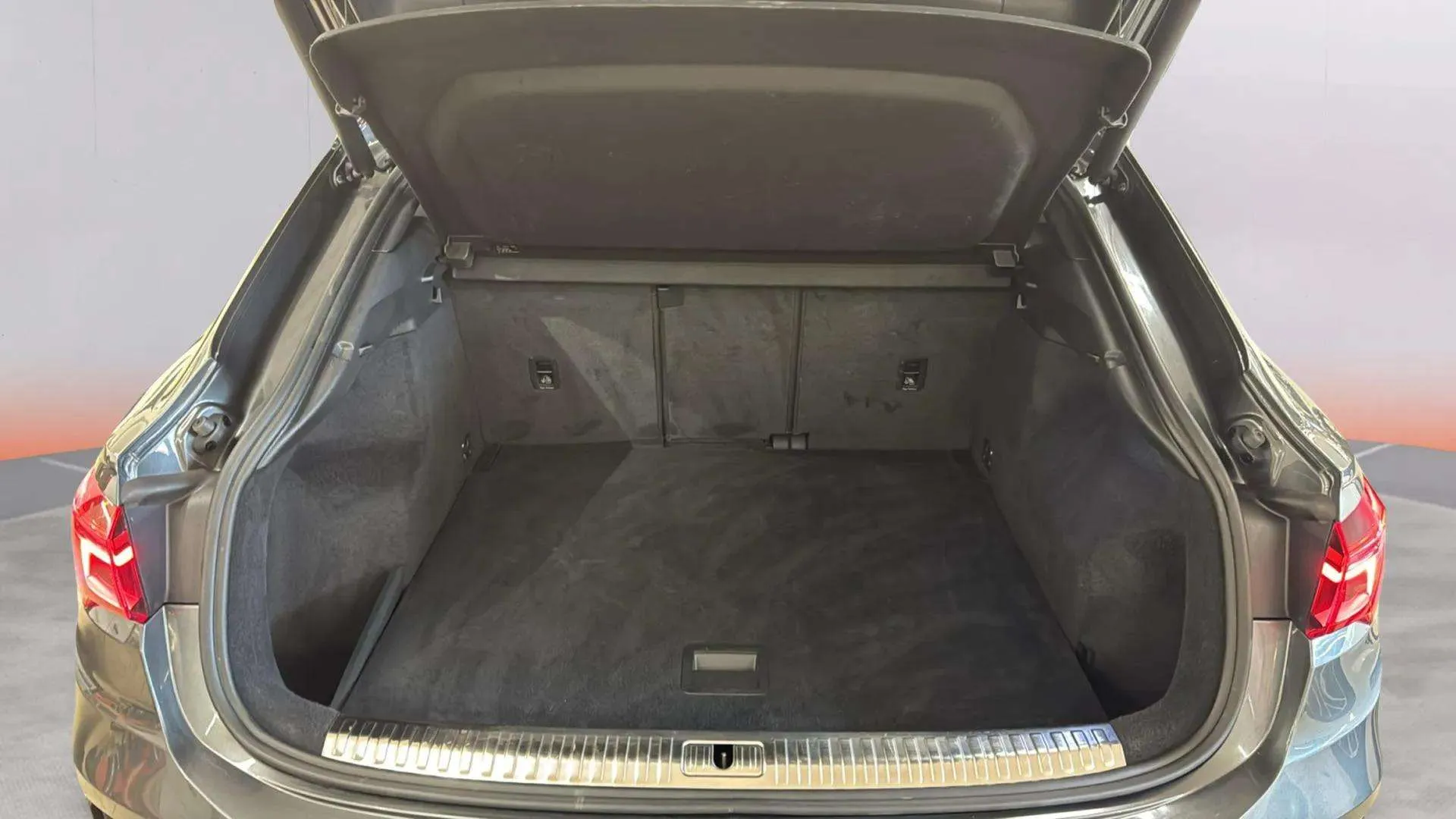 Audi Q3 35 TDI S tronic - foto 11