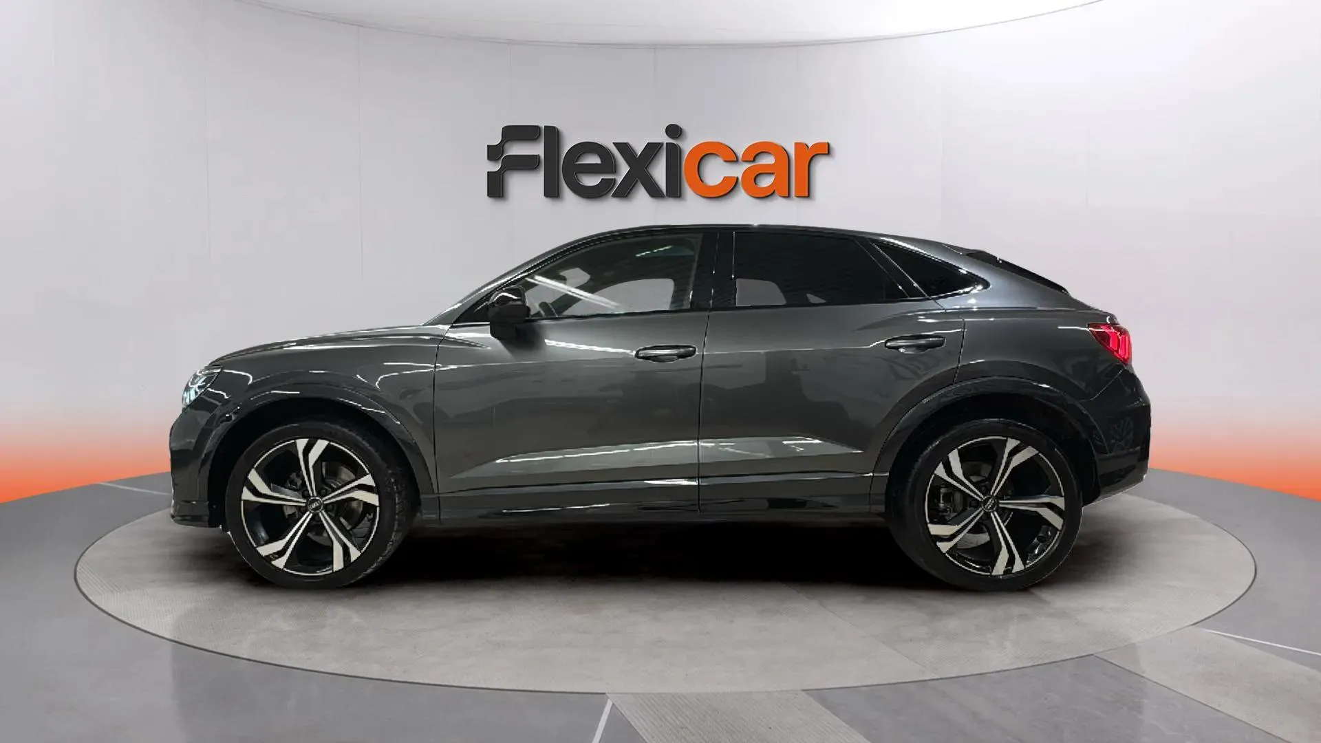 Audi Q3 35 TDI S tronic - foto 4