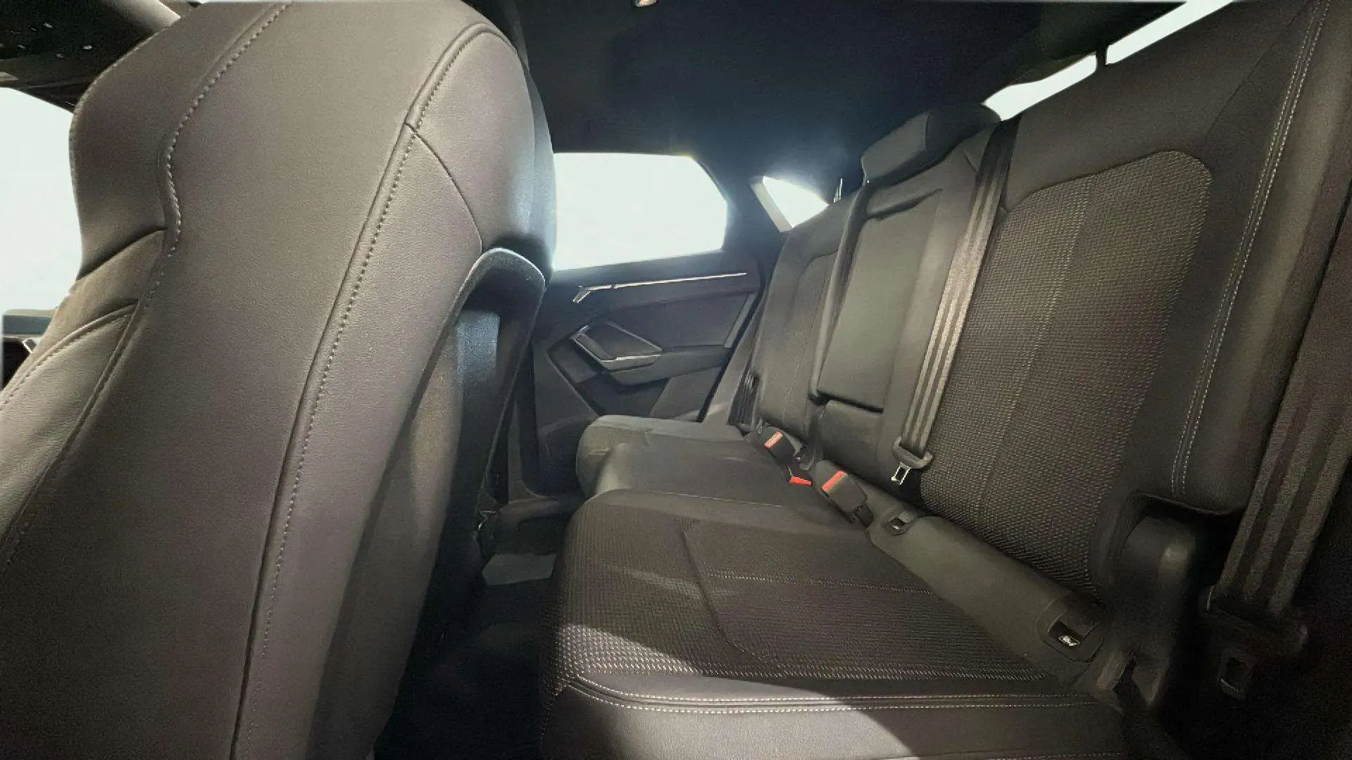 Audi Q3 35 TDI S tronic - foto 21