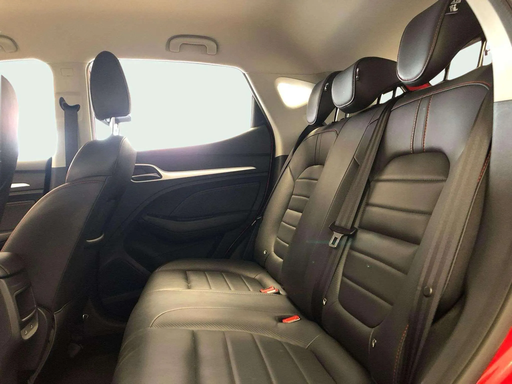 MG ZS 1.5 Luxury - foto 14