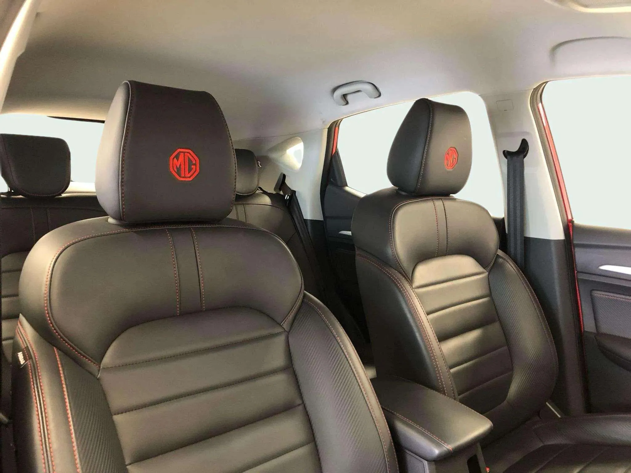 MG ZS 1.5 Luxury - foto 12