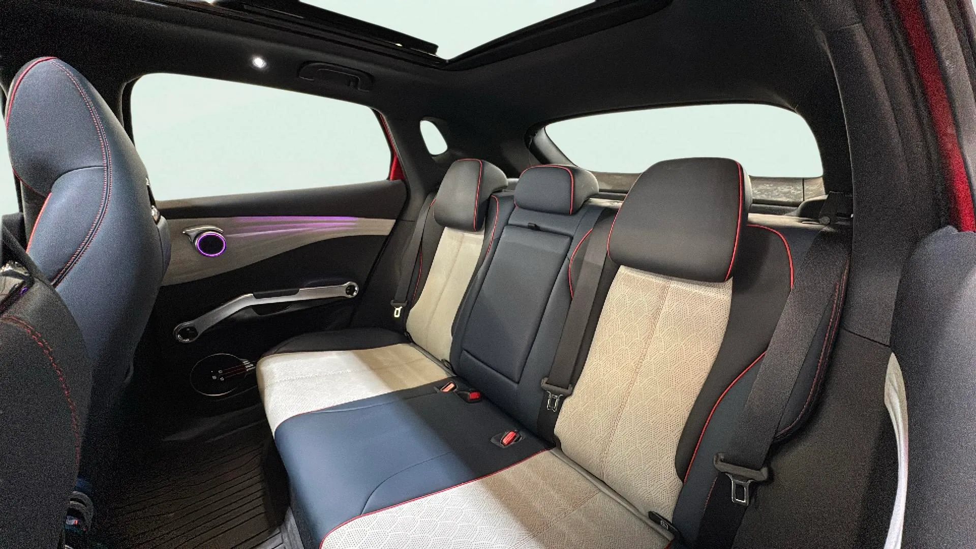 BYD Atto 3 Design - foto 14