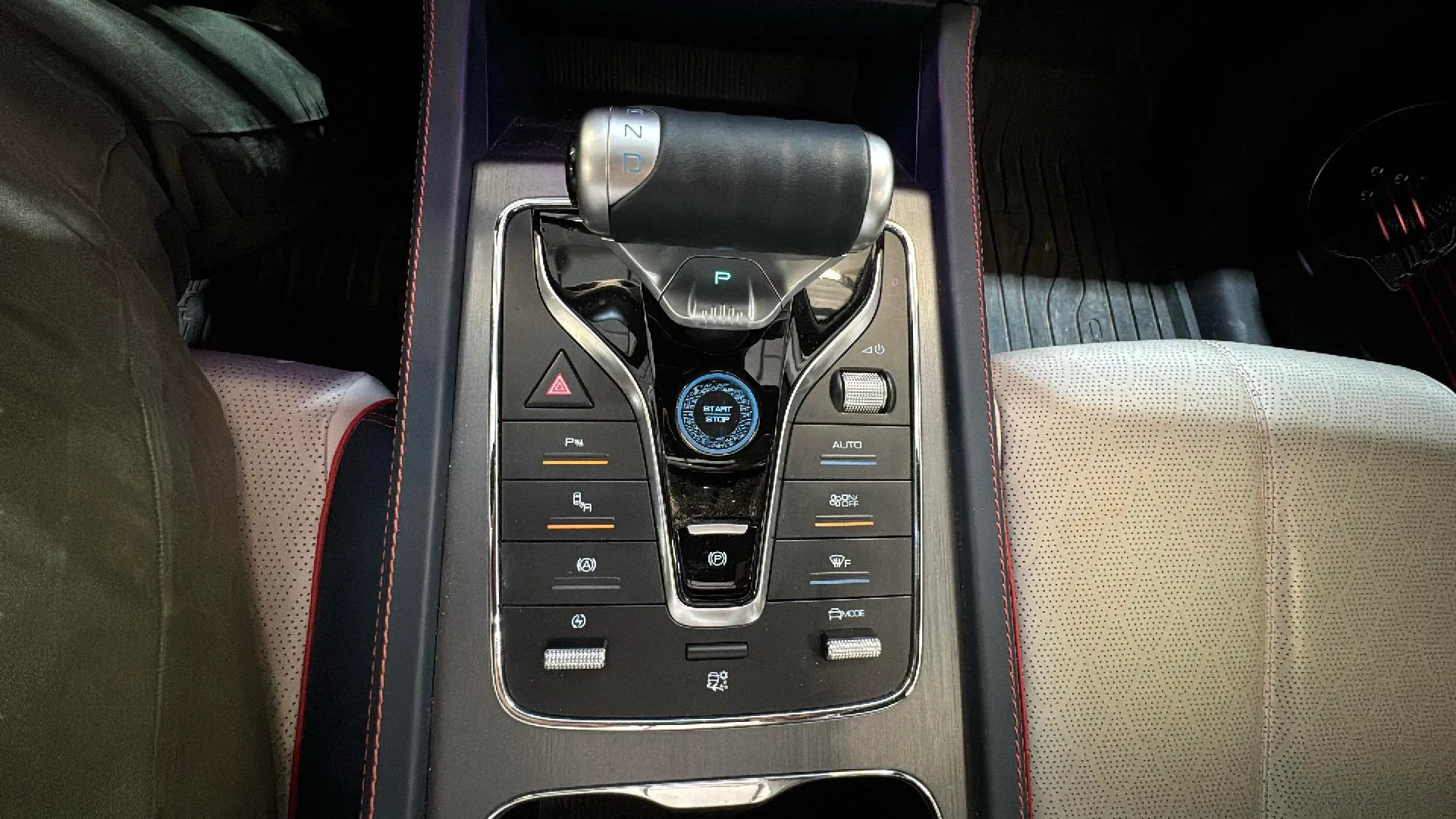 BYD Atto 3 Design - foto 17