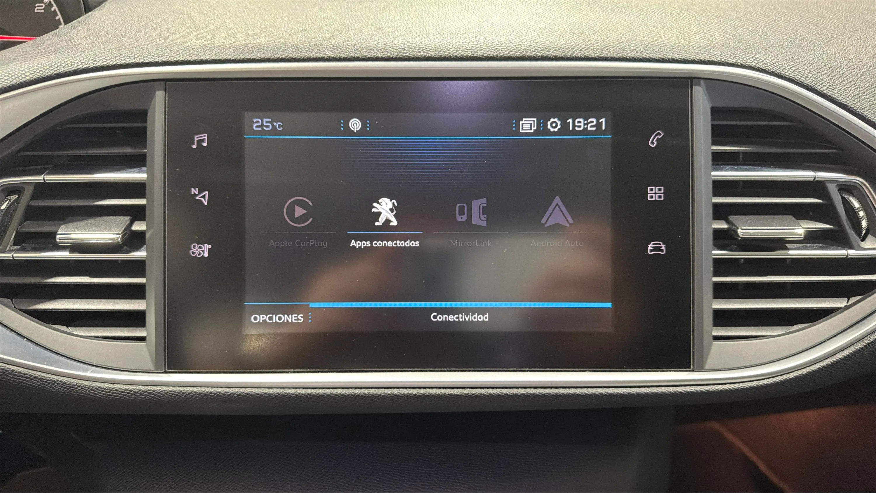 Peugeot 308 Allure 1.2 PureTech EAT8 - foto 23