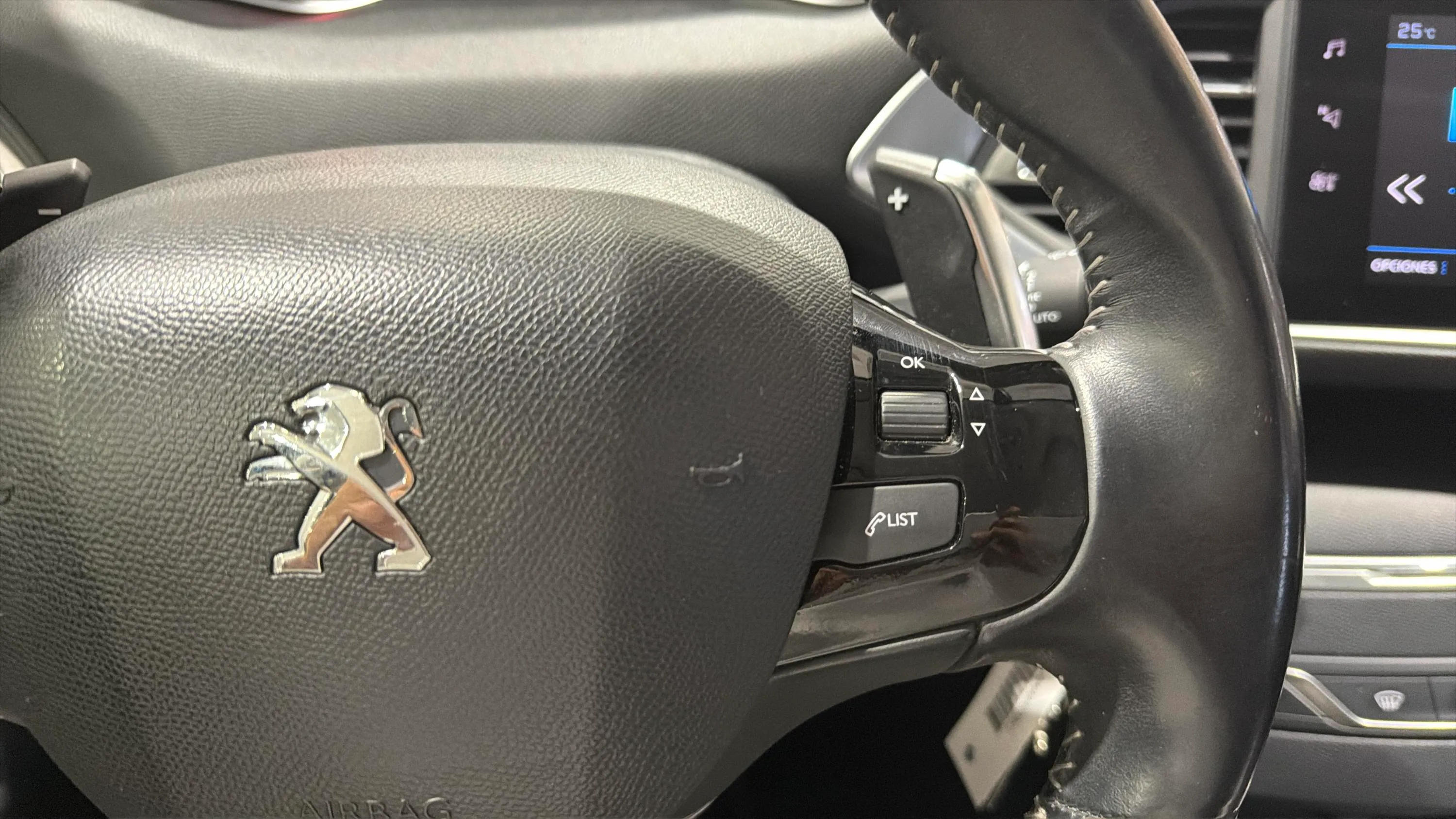 Peugeot 308 Allure 1.2 PureTech EAT8 - foto 18