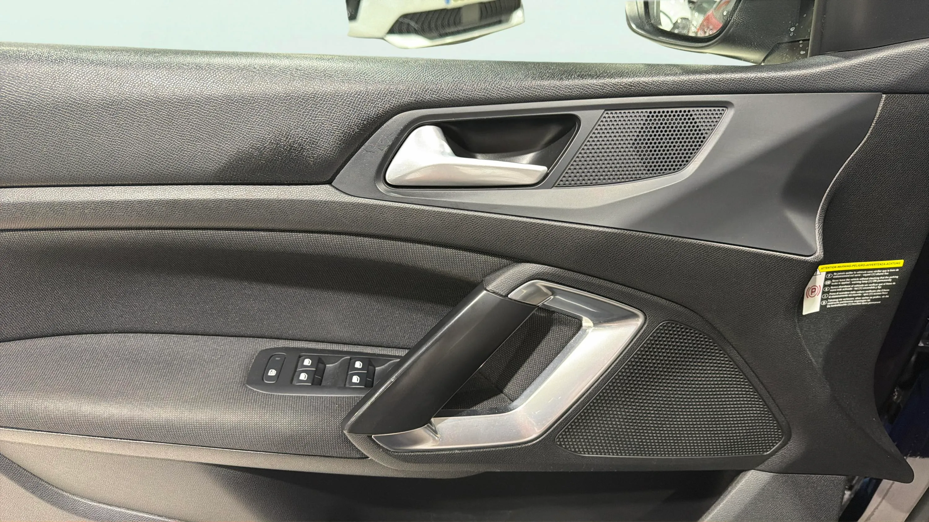 Peugeot 308 Allure 1.2 PureTech EAT8 - foto 14