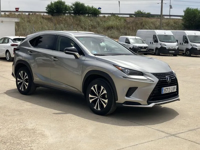 Lexus NX 2.5 300h Premium 2WD - foto 8